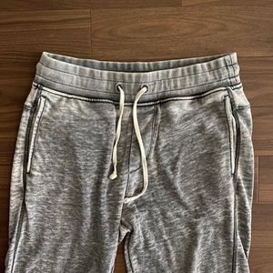 Alternative Joggers